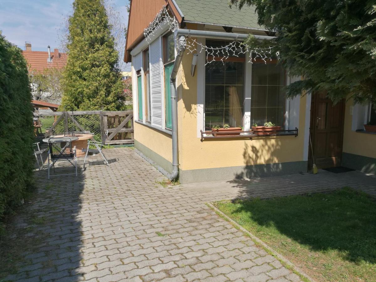 Gergely Vendeghaz Apartment ซีร์ซ ภายนอก รูปภาพ